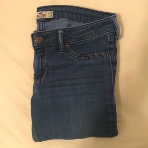 Hollister, Size 5, Medium/Dark Wash